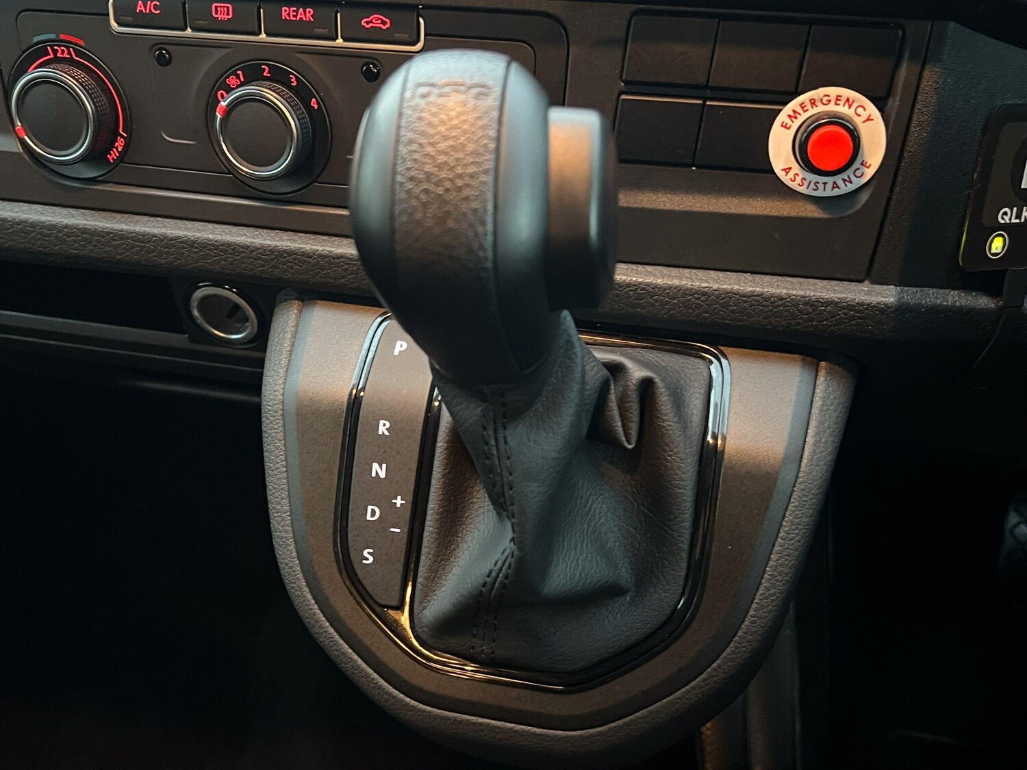 Used Volkswagen Transporter Shuttle 2018 for sale - 76613006: Photo 31