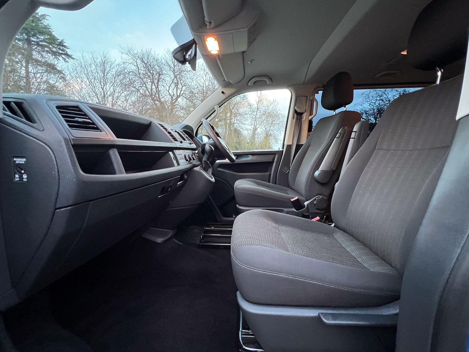 Used Volkswagen Transporter Shuttle 2018 for sale - 76613006: Photo 4