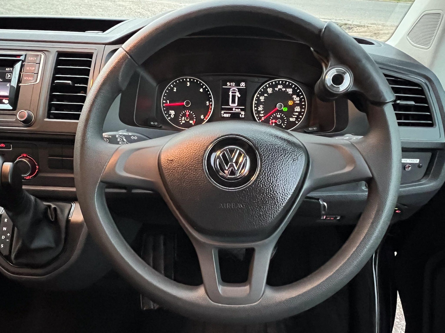 Used Volkswagen Transporter Shuttle 2018 for sale - 76613006: Photo 7