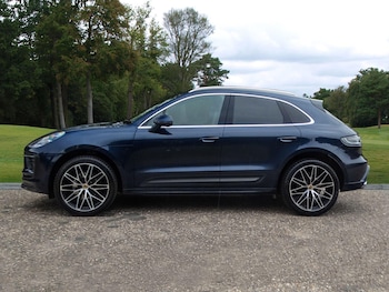 Used Porsche Macan 2022 for sale - 79050022: Photo