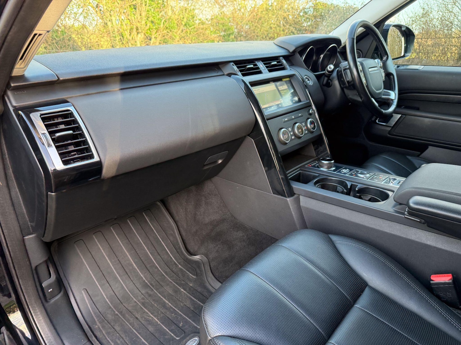 Used Land Rover Discovery 2019 for sale - 77074689: Photo 10