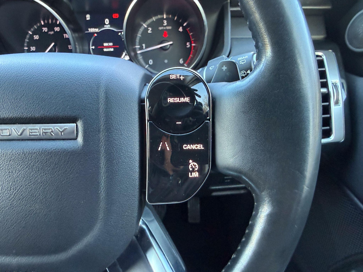 Used Land Rover Discovery 2019 for sale - 77074689: Photo 26