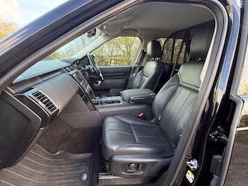 Used Land Rover Discovery 2019 for sale - 77074689: Photo