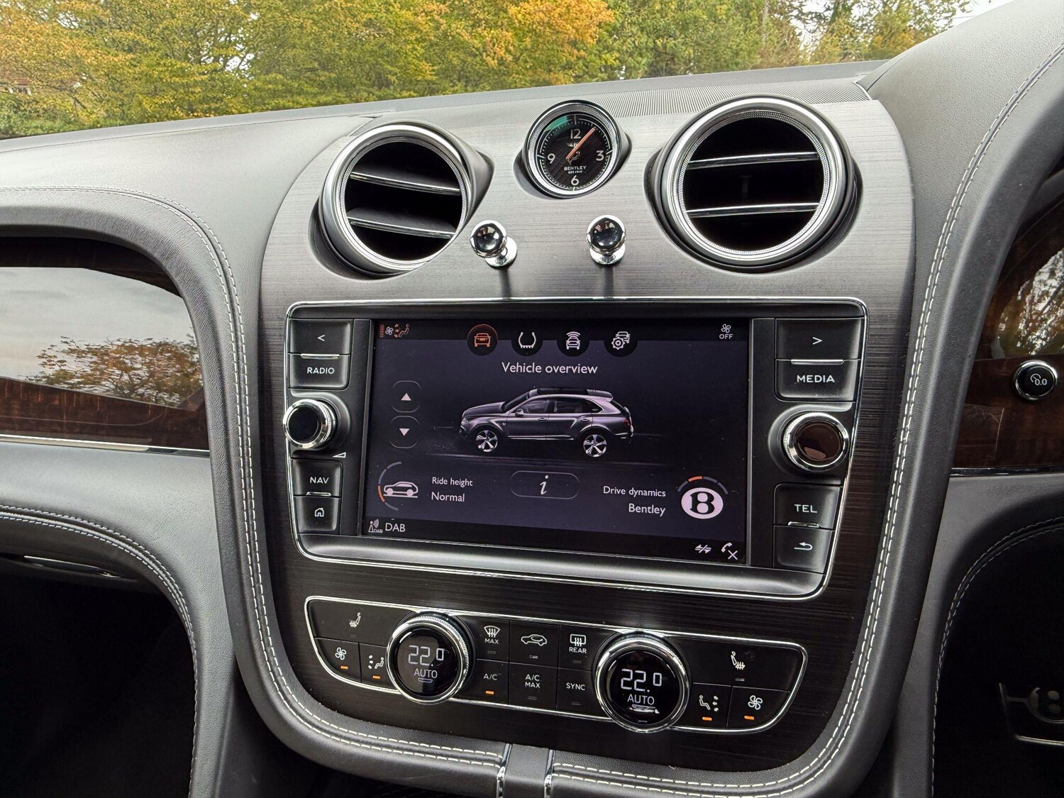 Used Bentley Bentayga 2017 for sale - 76227740: Photo 23