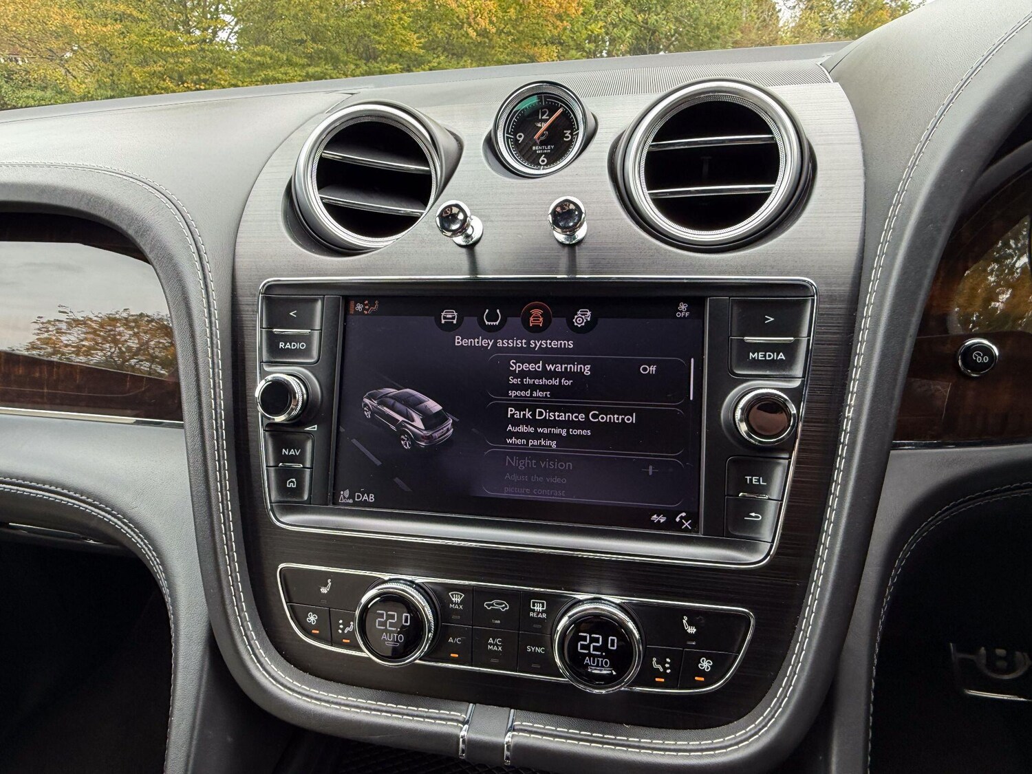 Used Bentley Bentayga 2017 for sale - 76227740: Photo 24