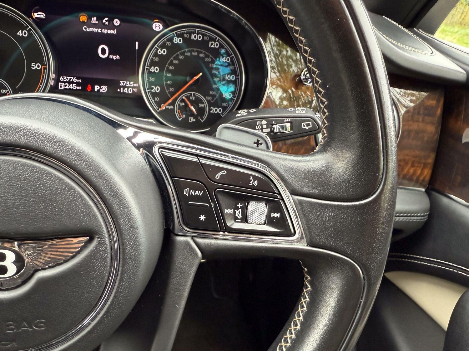 Used Bentley Bentayga 2017 for sale - 76227740: Photo 29