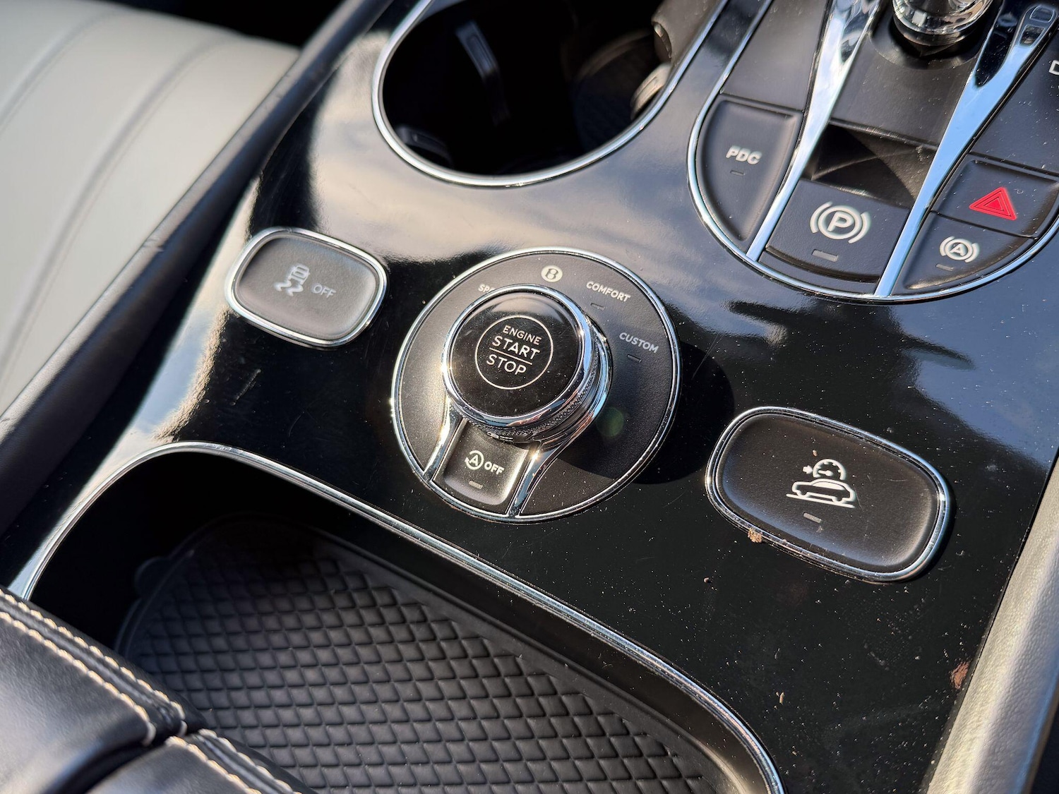 Used Bentley Bentayga 2017 for sale - 76227740: Photo 36