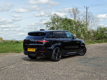 Used Land Rover Range Rover Sport 2024 for sale - 78204359: Photo