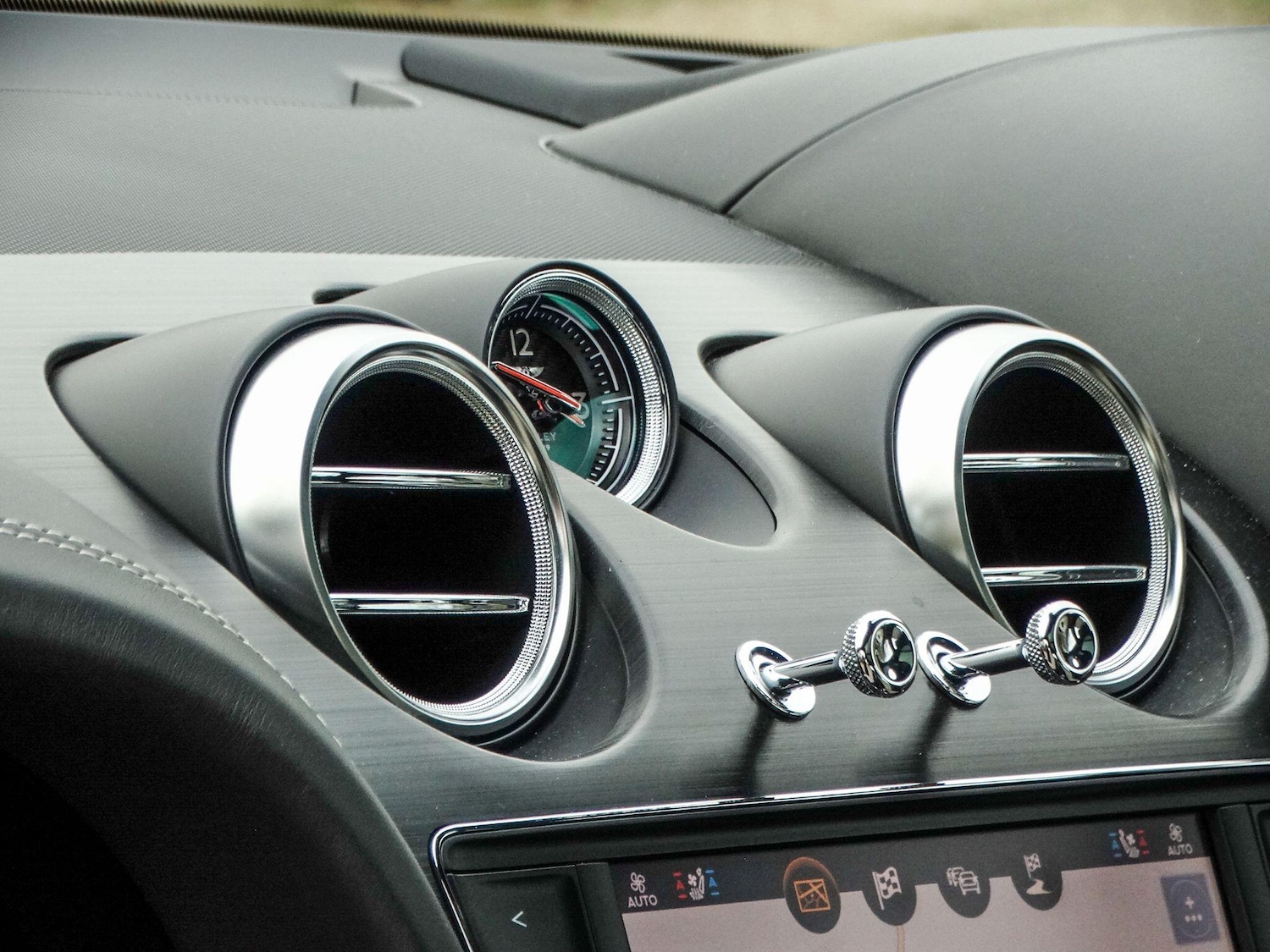 Used Bentley Bentayga 2019 for sale - 78020052: Photo 17