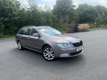 Used Skoda Superb 2013 for sale - 79253652: Photo