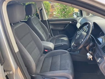 Used Volkswagen Touran 2014 for sale - 79318220: Photo