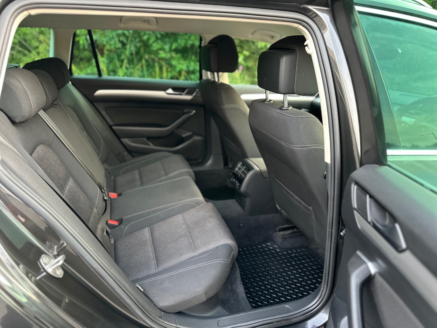 Used Volkswagen Passat 2018 for sale - 76656497: Photo 29