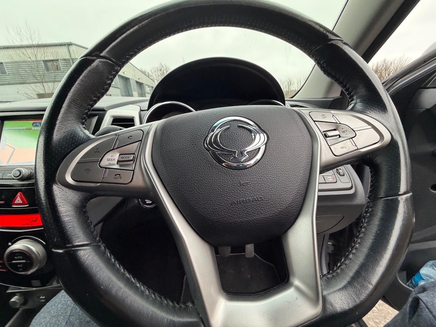 Used Ssangyong Tivoli 2015 for sale - 77350217: Photo 23