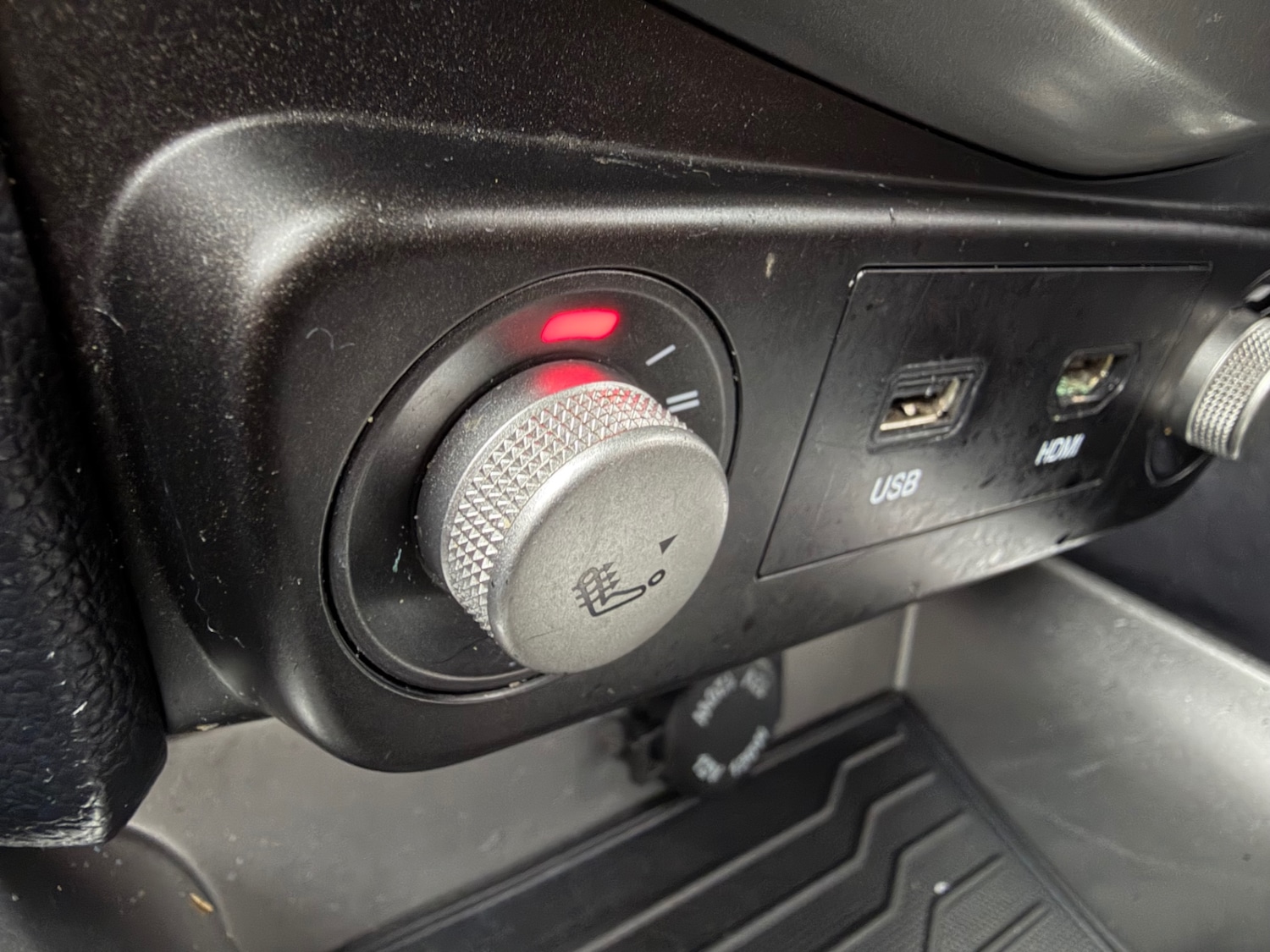 Used Ssangyong Tivoli 2015 for sale - 77350217: Photo 35