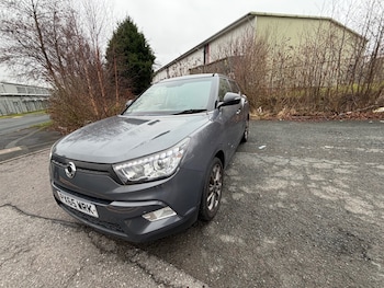 Used Ssangyong Tivoli 2015 for sale - 77350217: Photo