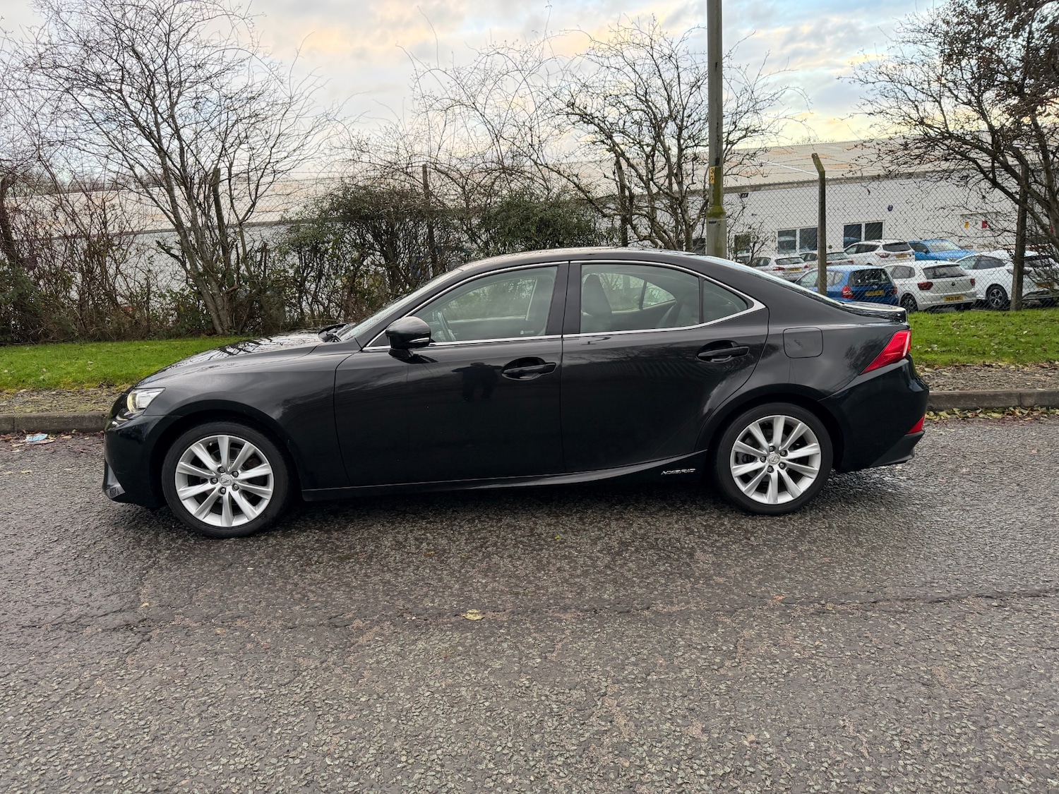 Used Lexus IS 2016 for sale - 76684422: Photo 3
