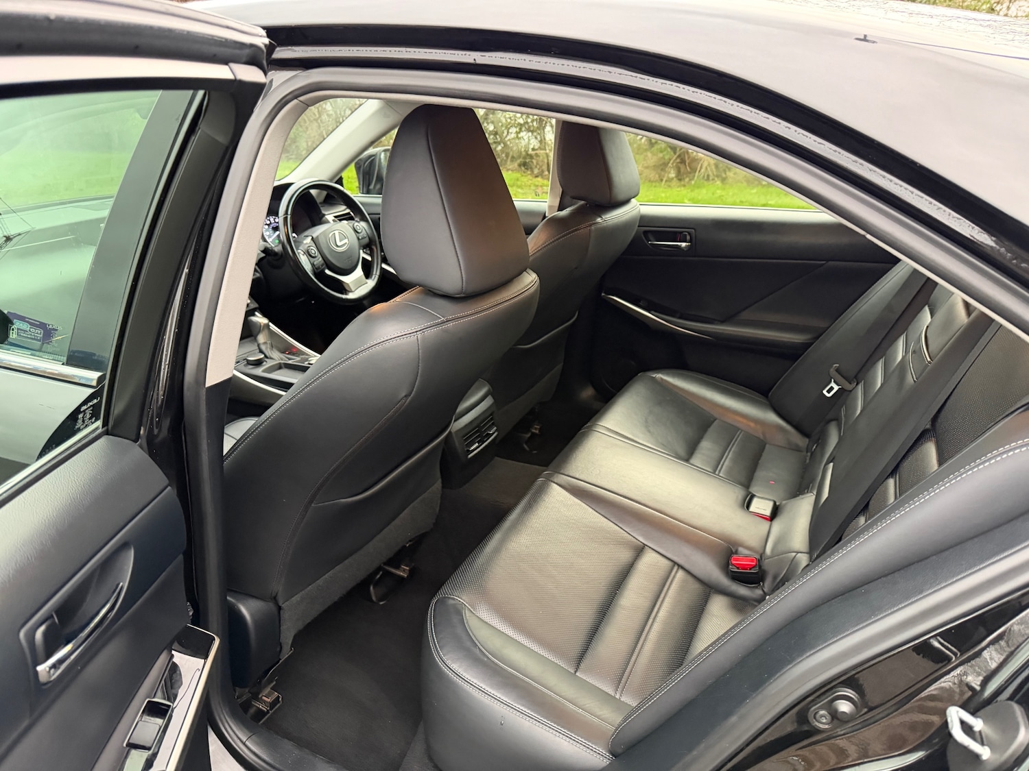 Used Lexus IS 2016 for sale - 76684422: Photo 5