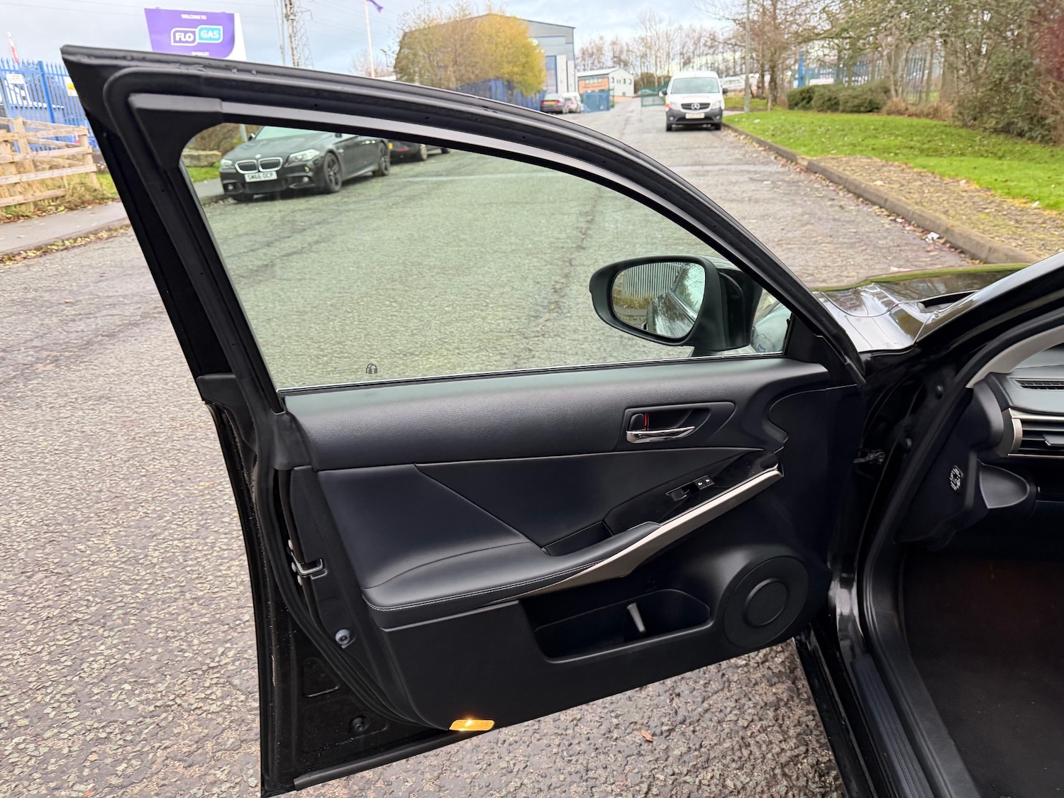 Used Lexus IS 2016 for sale - 76684422: Photo 6