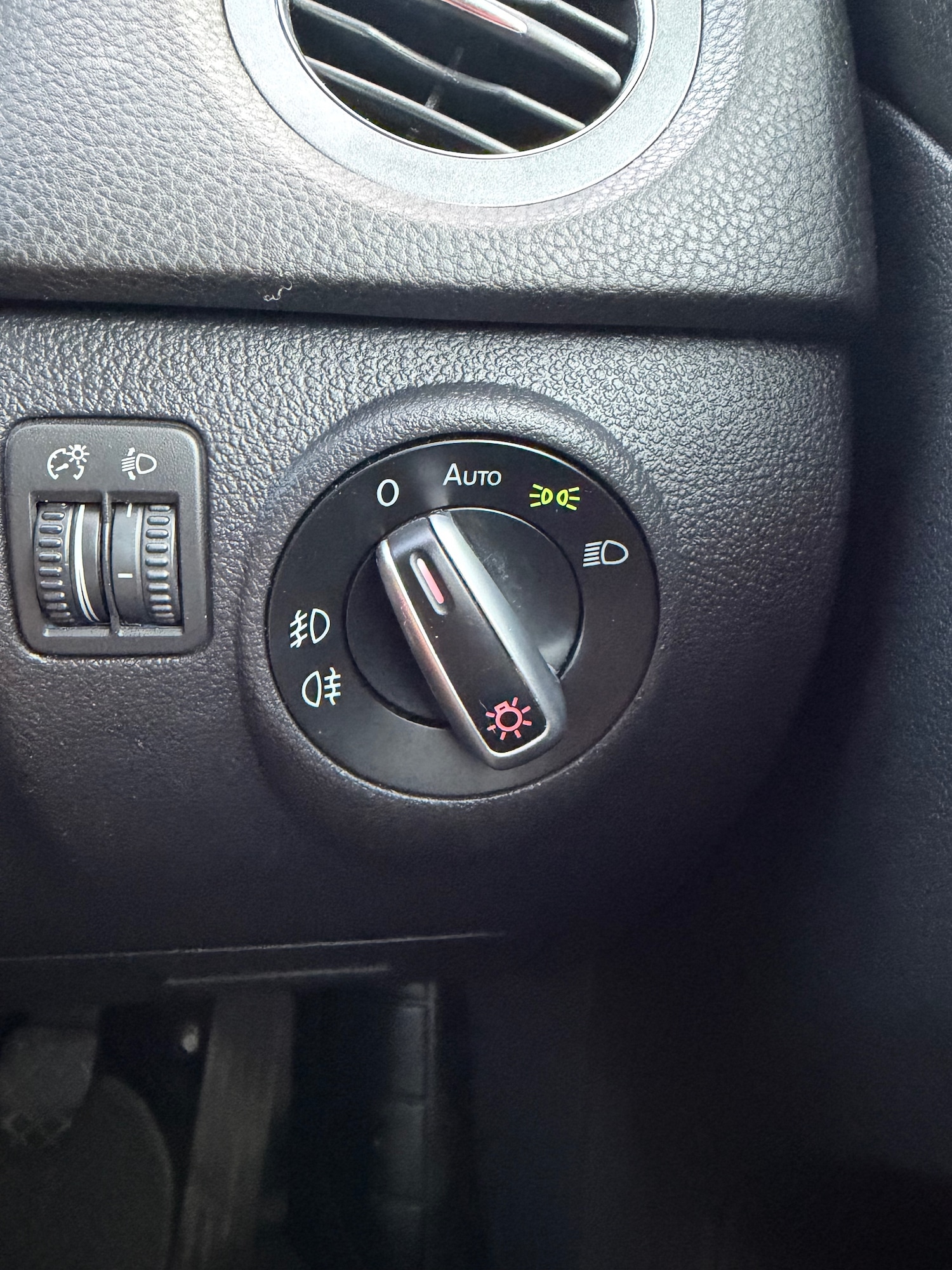 Used Volkswagen Tiguan 2012 for sale - 77357488: Photo 39