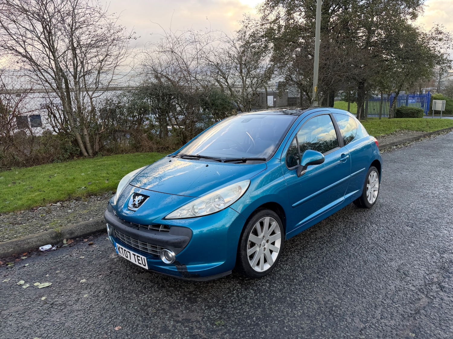 Used Peugeot 207 2007 for sale - 76682071: Photo 2