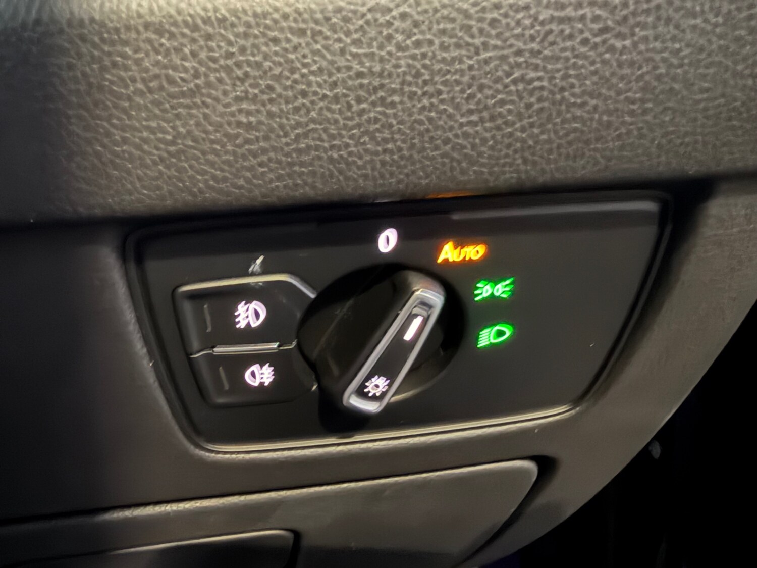 Used Volkswagen Passat 2019 for sale - 77350223: Photo 42