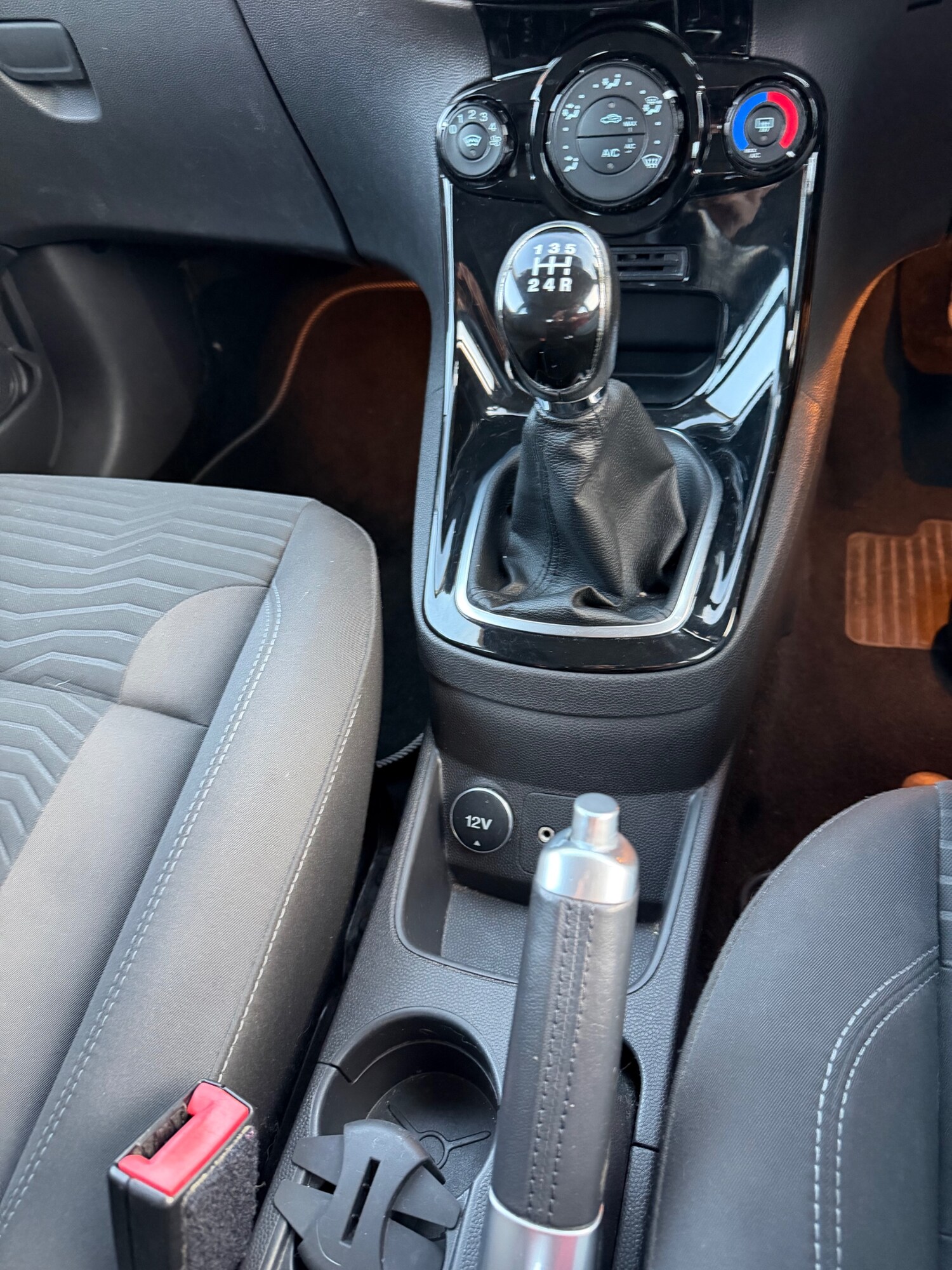 Used Ford Fiesta 2013 for sale - 78145985: Photo 49