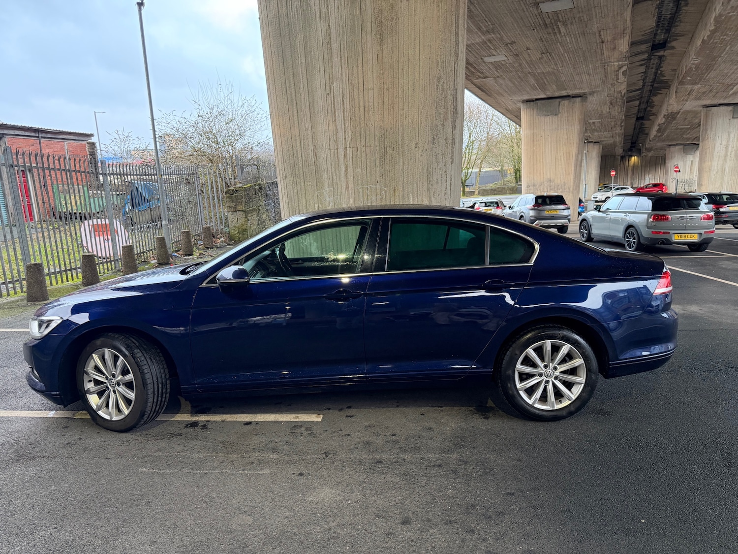 Used Volkswagen Passat 2019 for sale - 77277569: Photo 2