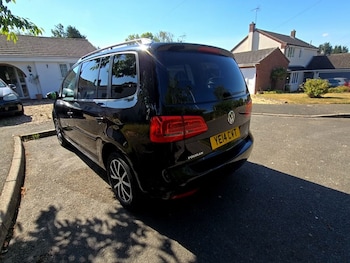 Used Volkswagen Touran 2014 for sale - 79463890: Photo