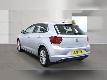 Used Volkswagen Polo 2018 for sale - 79336921: Photo