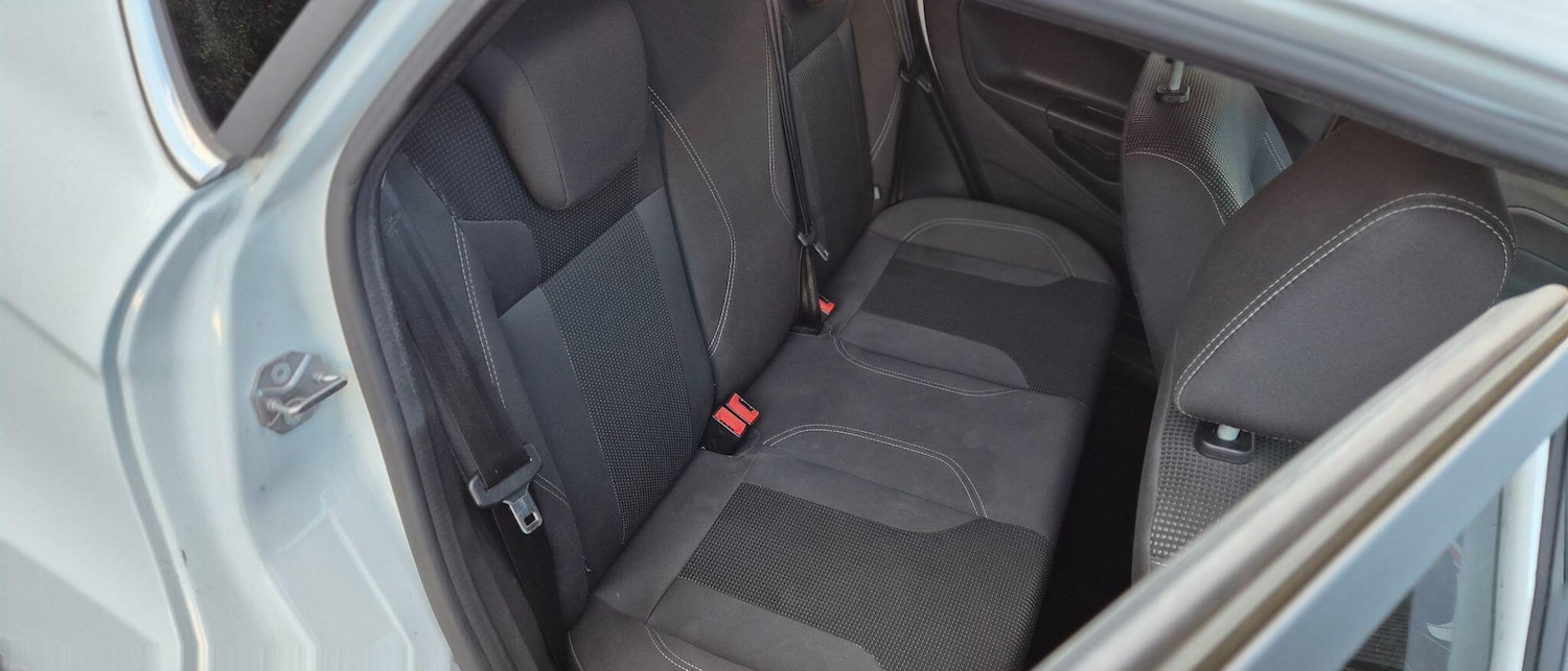 Used Ford Fiesta 2017 for sale - 75520331: Photo 17