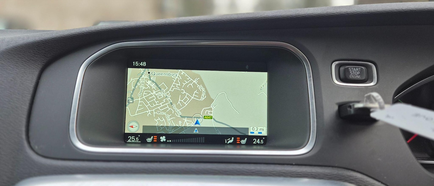 Used Volvo V40 Cross Country 2015 for sale - 76433237: Photo 24