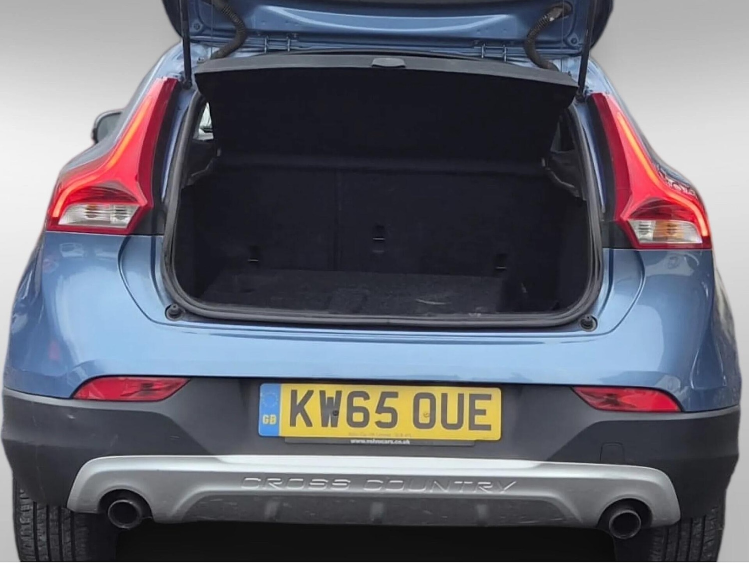 Used Volvo V40 Cross Country 2015 for sale - 76433237: Photo 28