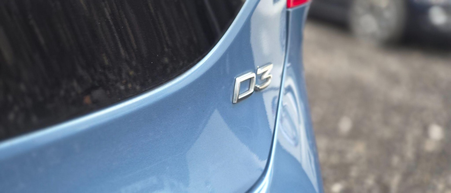 Used Volvo V40 Cross Country 2015 for sale - 76433237: Photo 31