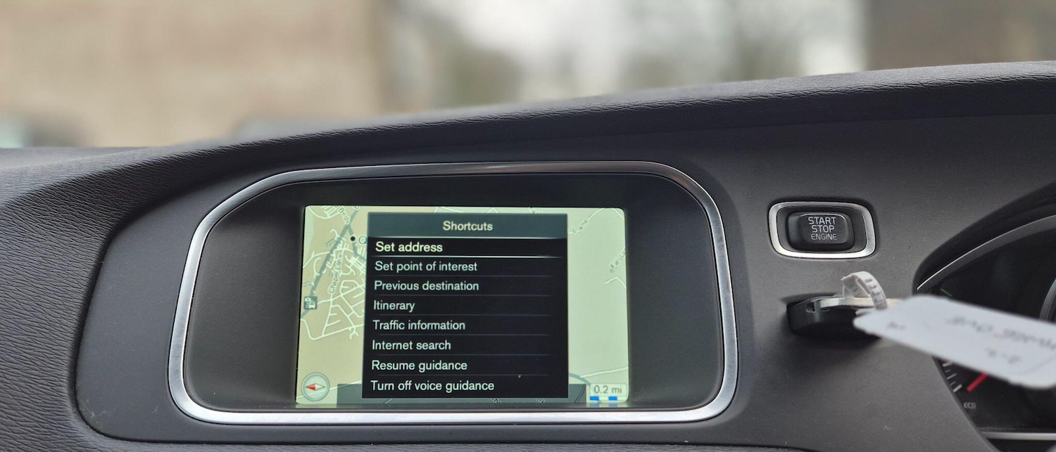 Used Volvo V40 Cross Country 2015 for sale - 76433237: Photo 34