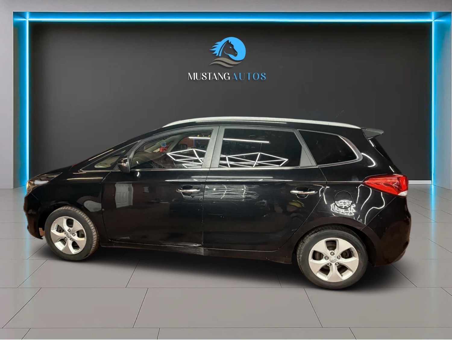 Used Kia Carens 2013 for sale - 77156423: Photo 7