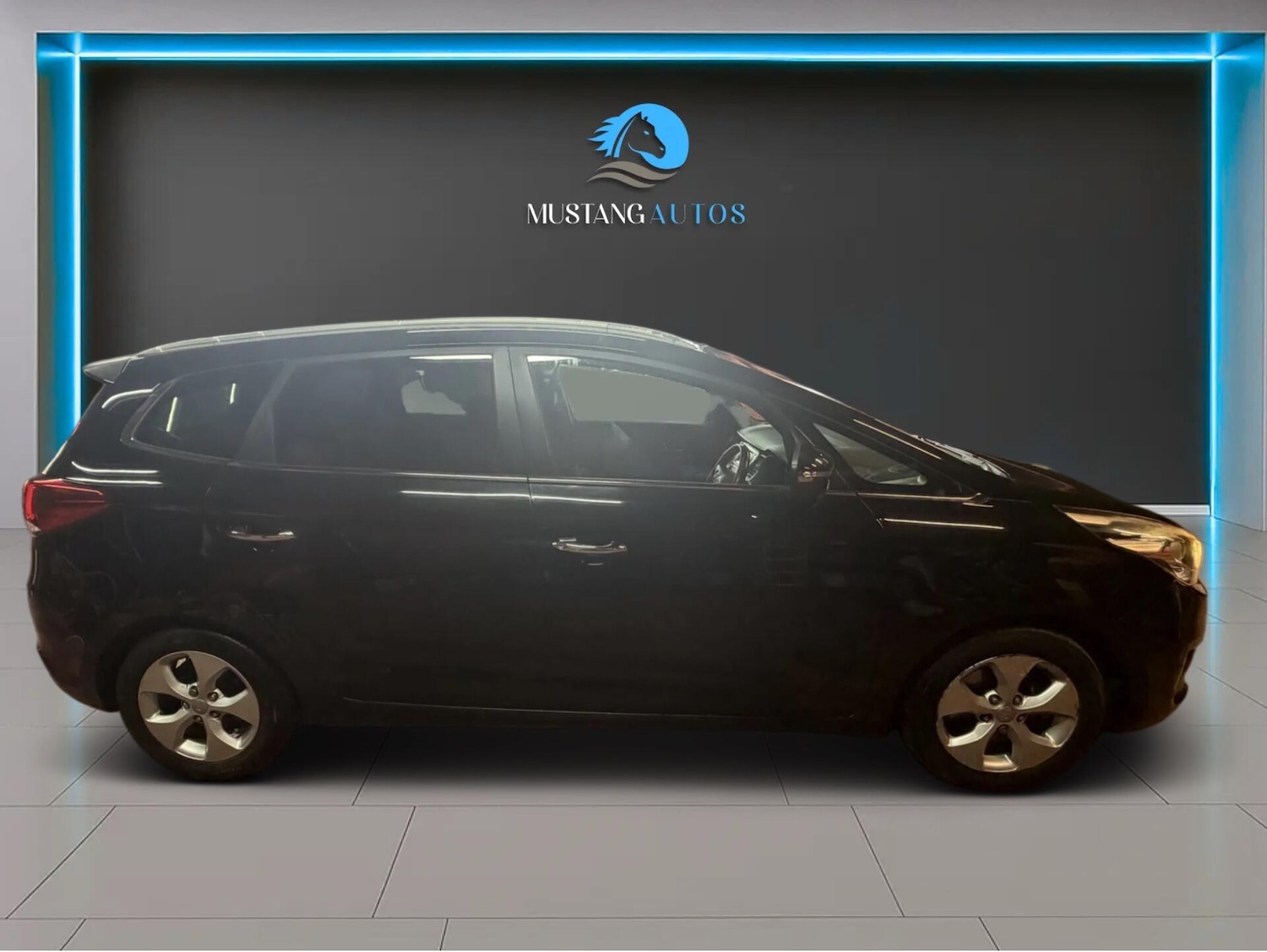 Used Kia Carens 2013 for sale - 77156423: Photo 9