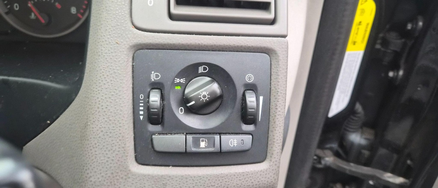 Used Volvo S40 2005 for sale - 76432765: Photo 13