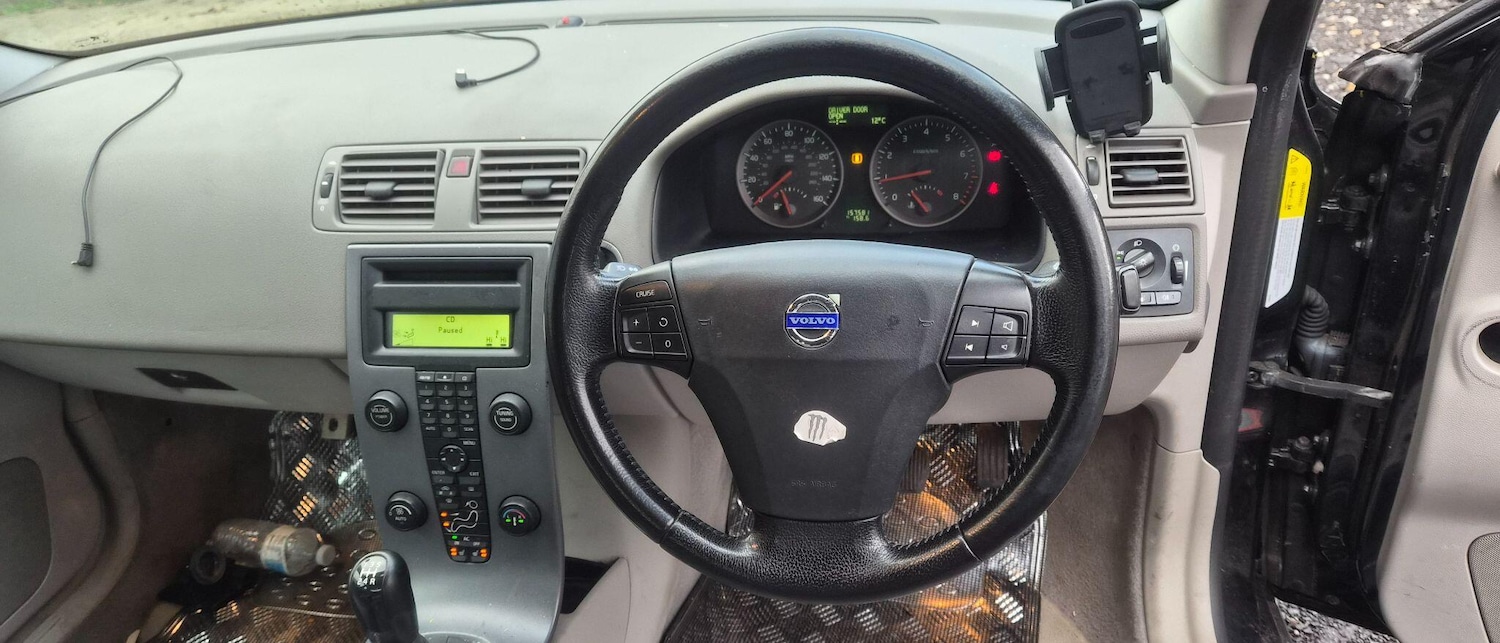 Used Volvo S40 2005 for sale - 76432765: Photo 14