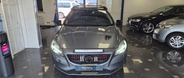 Used Volvo V40 2016 for sale - 75506881: Photo 10
