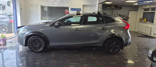 Used Volvo V40 2016 for sale - 75506881: Photo 17