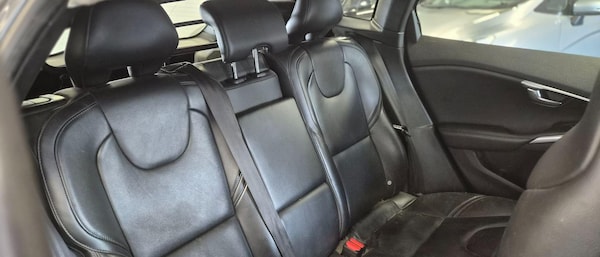 Used Volvo V40 2016 for sale - 75506881: Photo 23