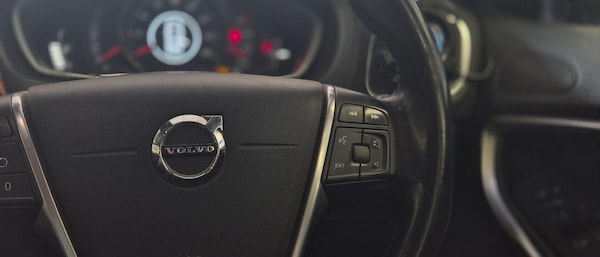 Used Volvo V40 2016 for sale - 75506881: Photo 26