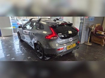 Used Volvo V40 2016 for sale - 75506881: Photo