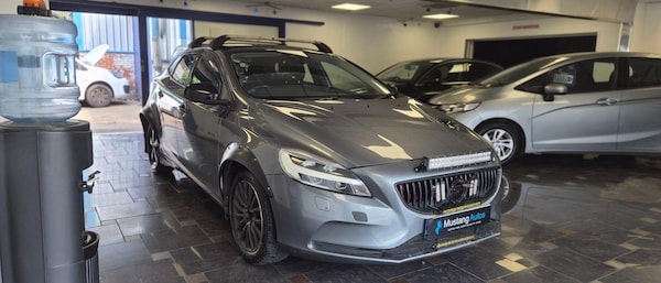 Used Volvo V40 2016 for sale - 75506881: Photo 5