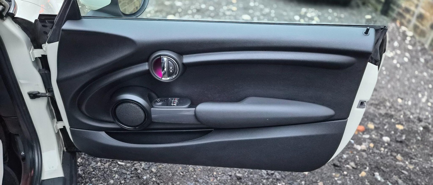 Used MINI Hatch 2019 for sale - 76121273: Photo 30