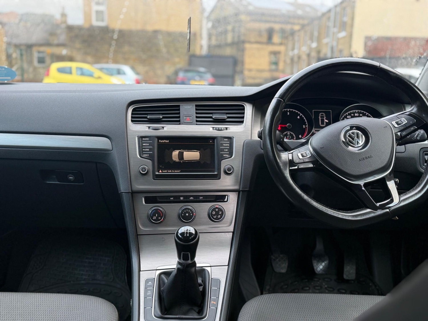 Used Volkswagen Golf 2015 for sale - 76282803: Photo 11