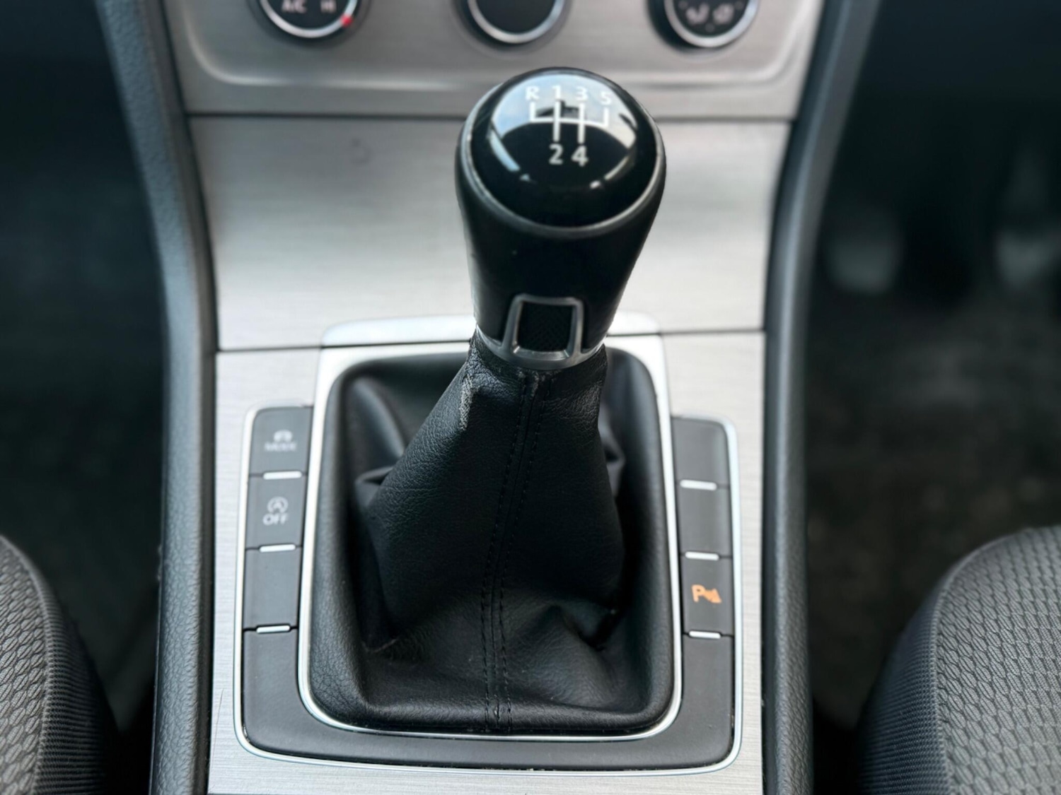 Used Volkswagen Golf 2015 for sale - 76282803: Photo 12