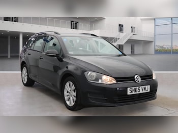Used Volkswagen Golf 2015 for sale - 76282803: Photo