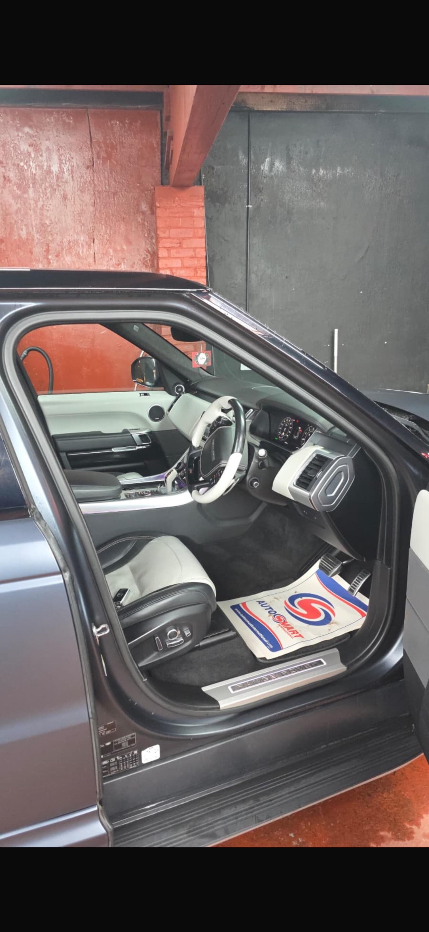 Used Land Rover Range Rover Sport for sale - 77081710: Photo 15