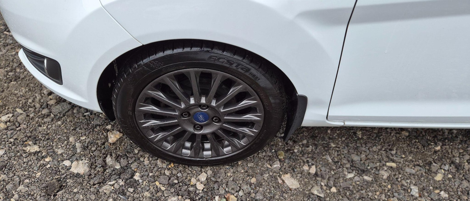 Used Ford Fiesta 2014 for sale - 76247245: Photo 26